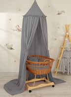 Mousseline klamboe voor de babykamer